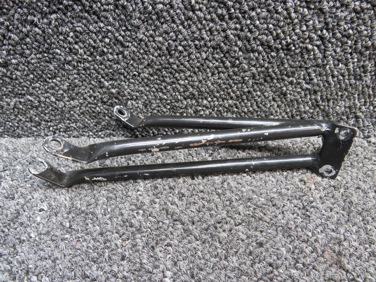 Piper PA32R-301 Propeller Control Support Bracket