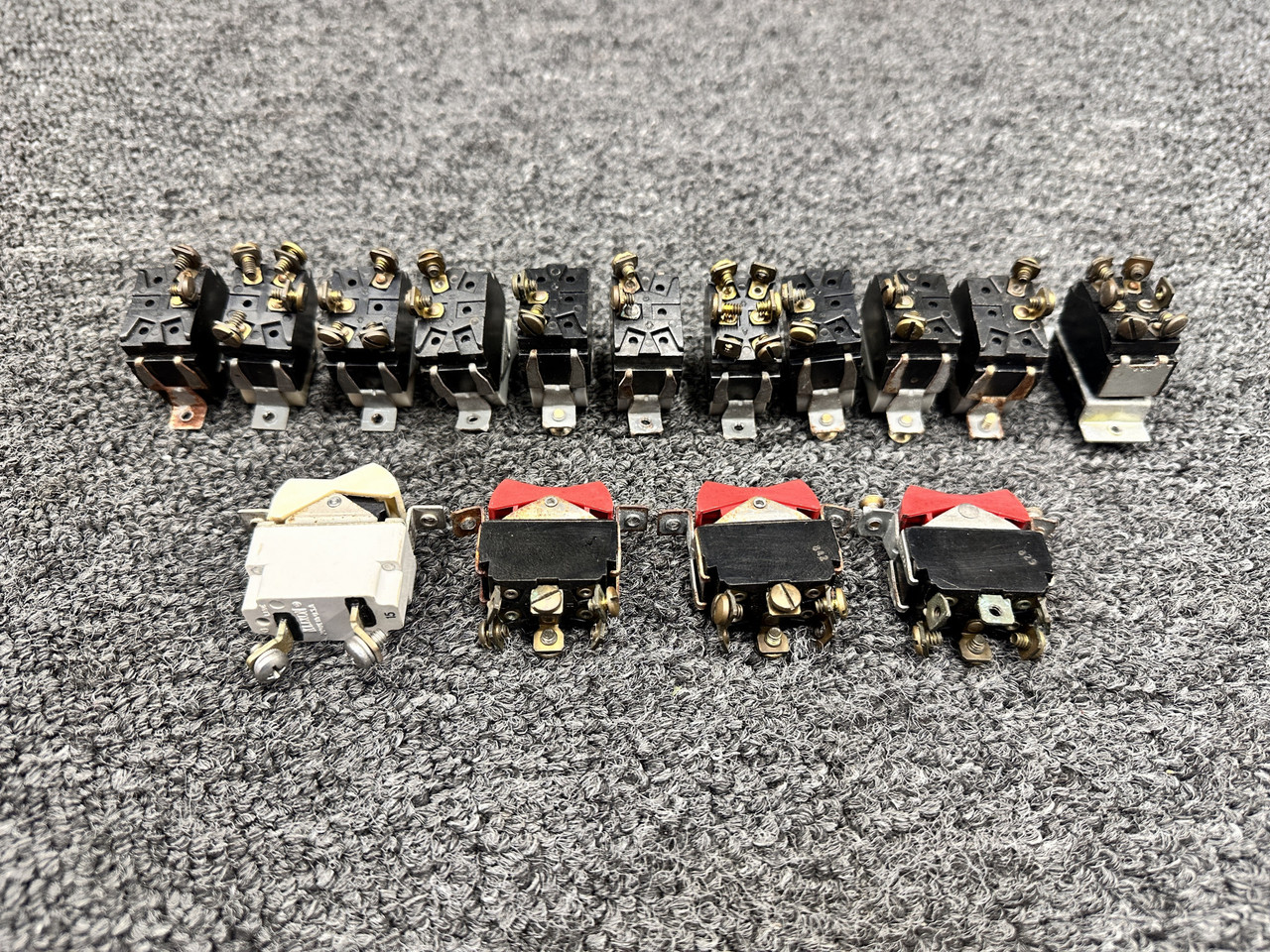 99377-009, 99377-008, 99377-003 Cutler-Hammer Rocker Switch (Set