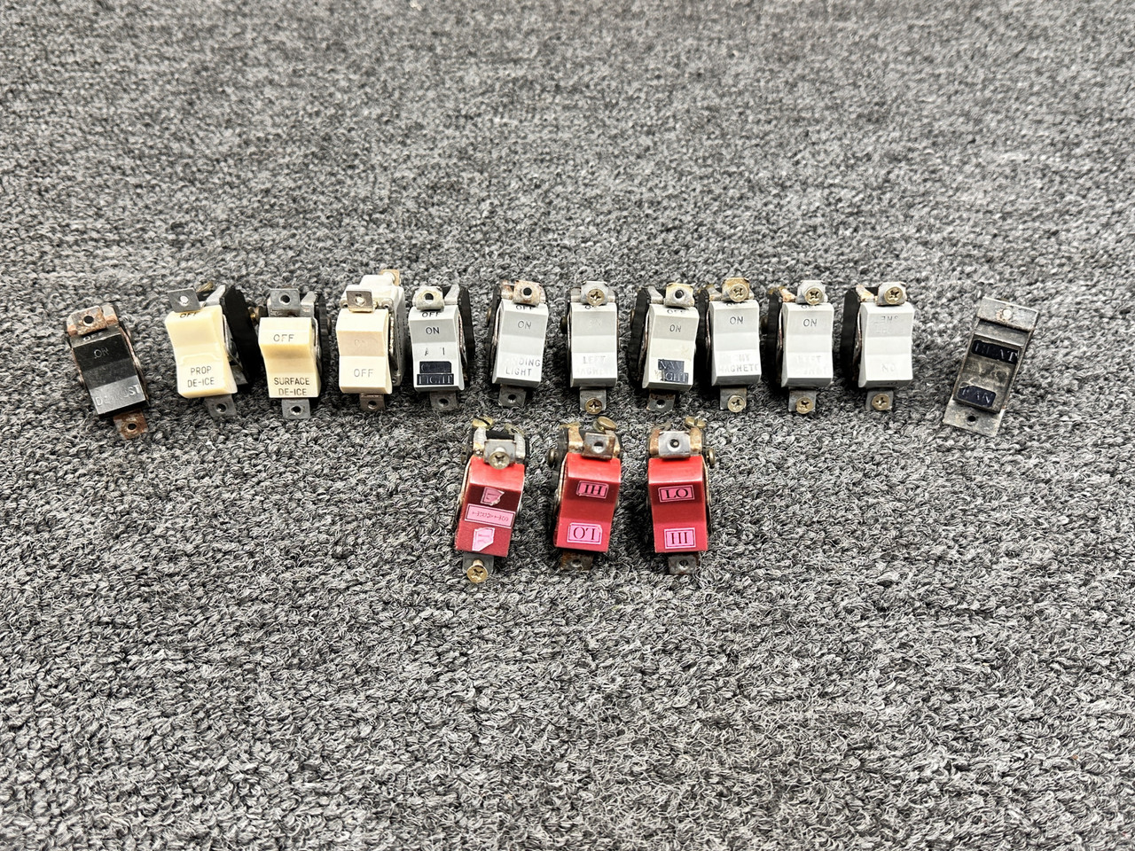 99377-009, 99377-008, 99377-003 Cutler-Hammer Rocker Switch (Set