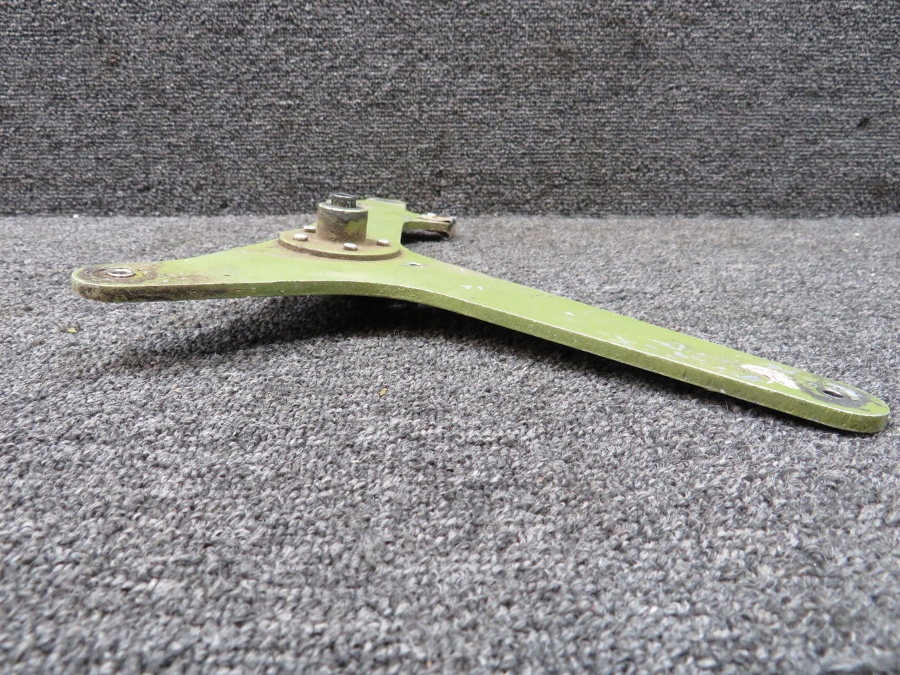 1562010-2 Cessna 337G Elevator Bellcrank Assembly For Sale