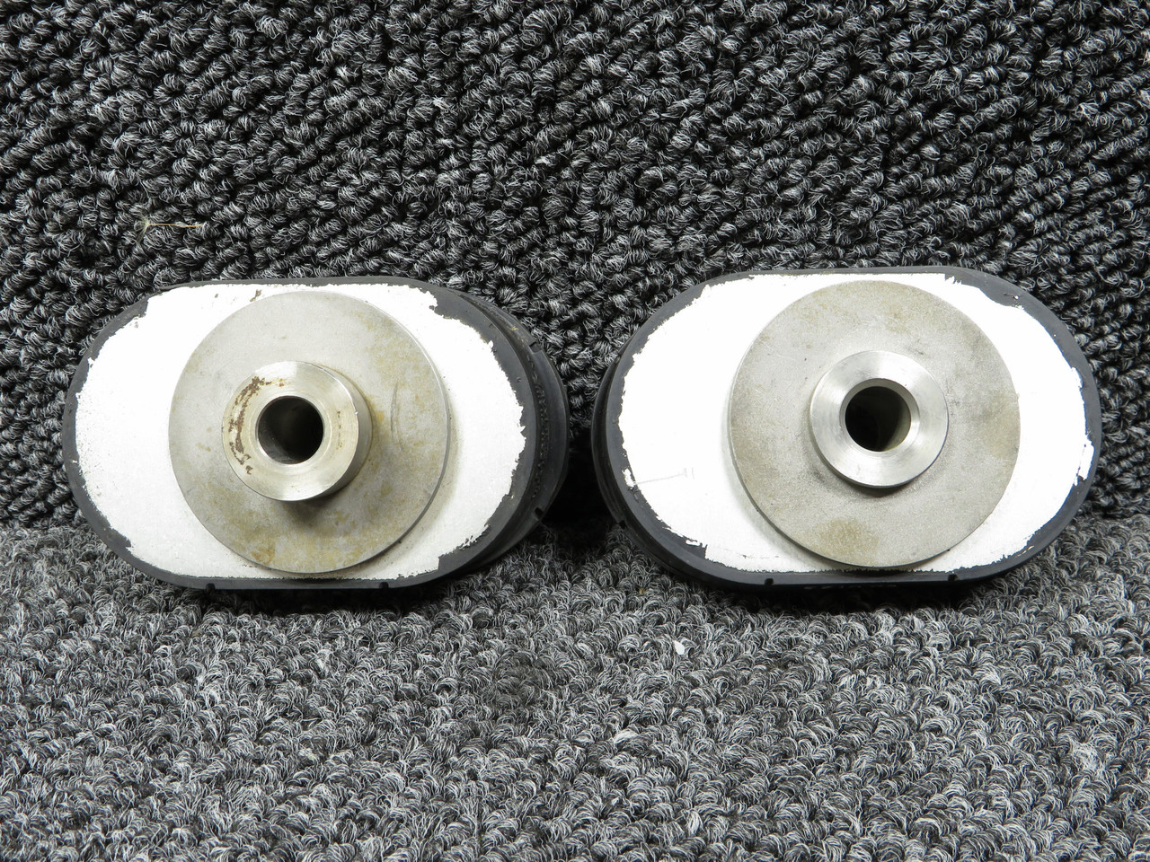 R20700-11 Barry Controls Engine Mount Vibration Isolator Set