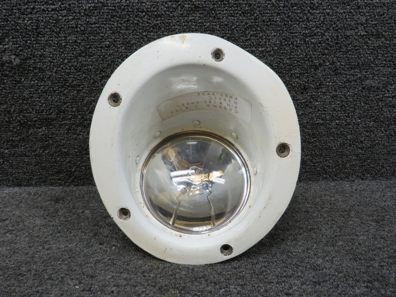 2252021-18, 4591 Cessna R182 Landing Light Housing & Lamp Assembly