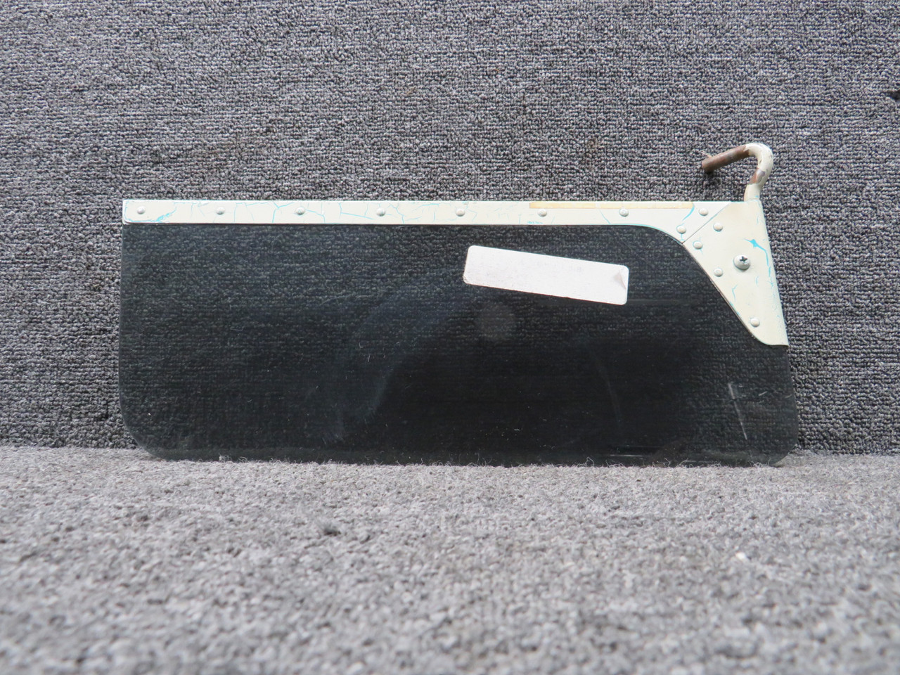 NAOページ 0812000-1 Cessna 310B Sun Visor Worn