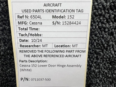 0711037-500 Cessna 152 Lower Door Hinge Assembly (White) For Sale