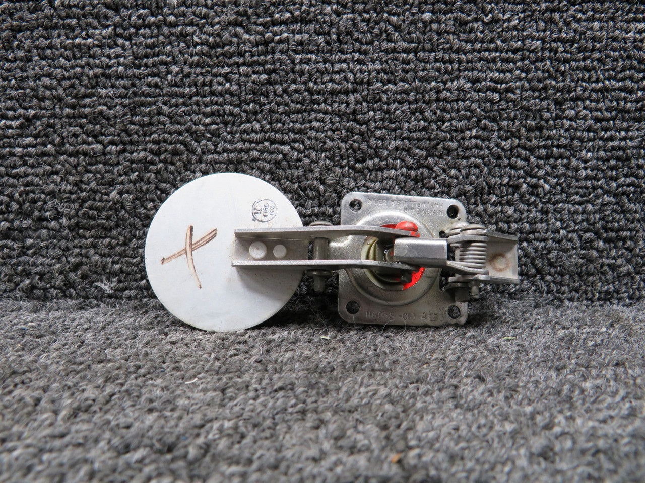 H605S-063-A123 Hartwell Air Latch (White) For Sale