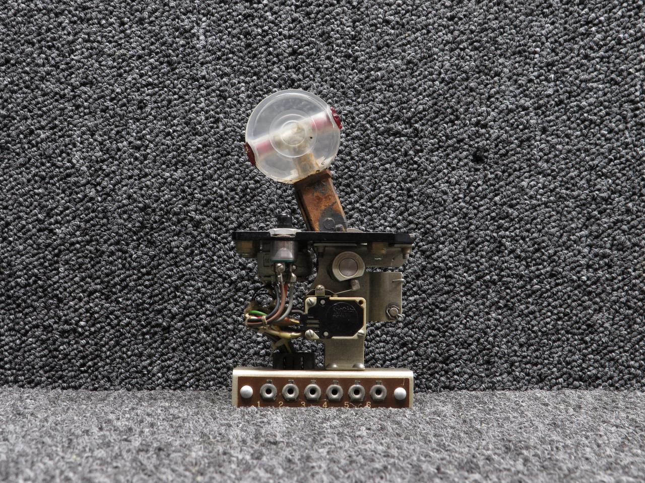 A4503M9-5 Avionic Products Landing Gear Control (28Volts) (Slight