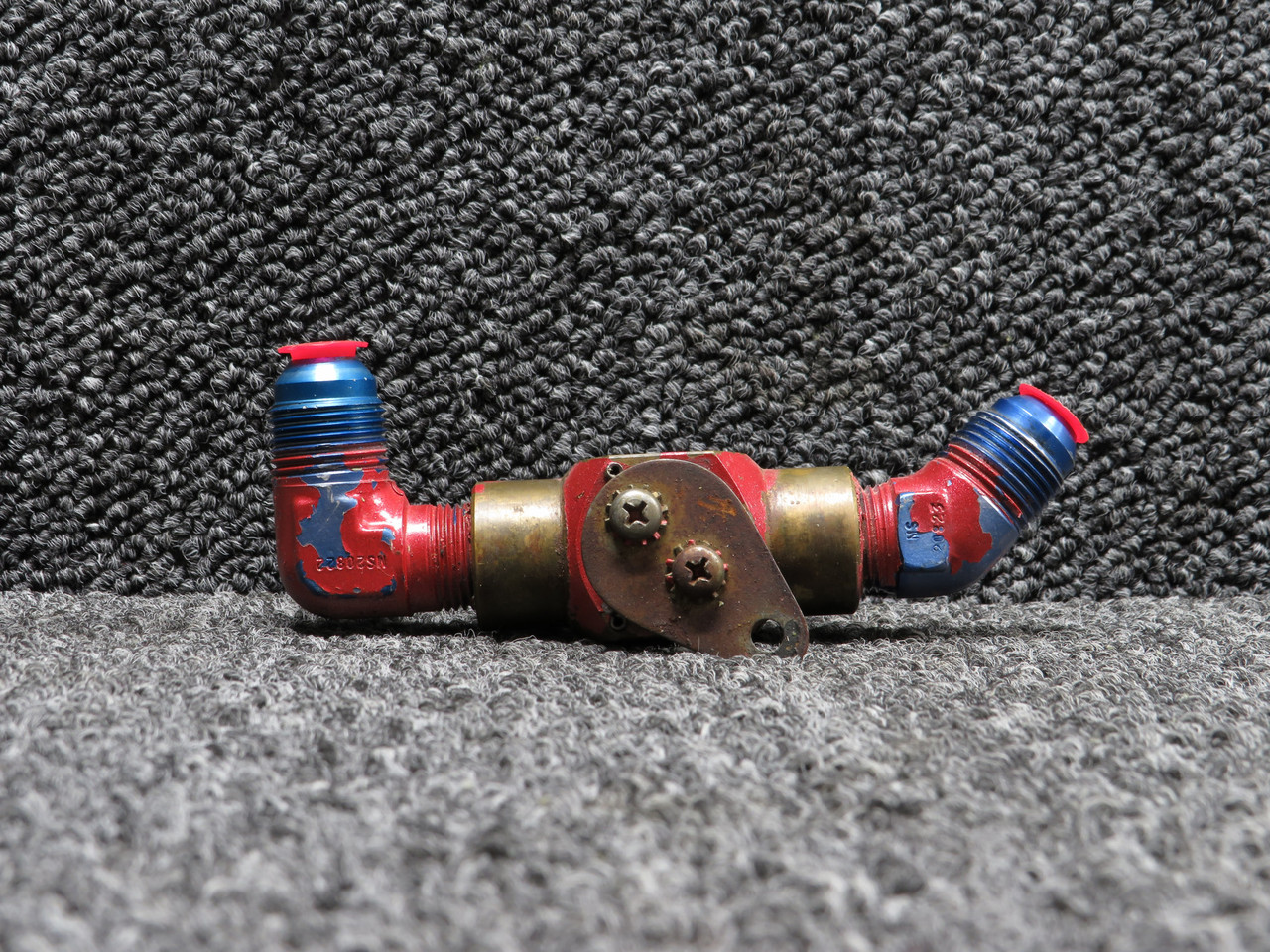 492-111 Piper PA-31P Fuel Shut-Off Valve