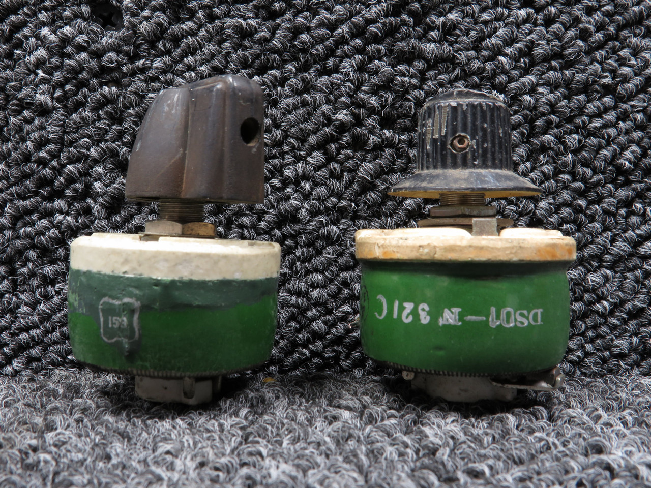 Japan Resistor Mfg Rheostat Set of 2 (Ohms: 80) For Sale