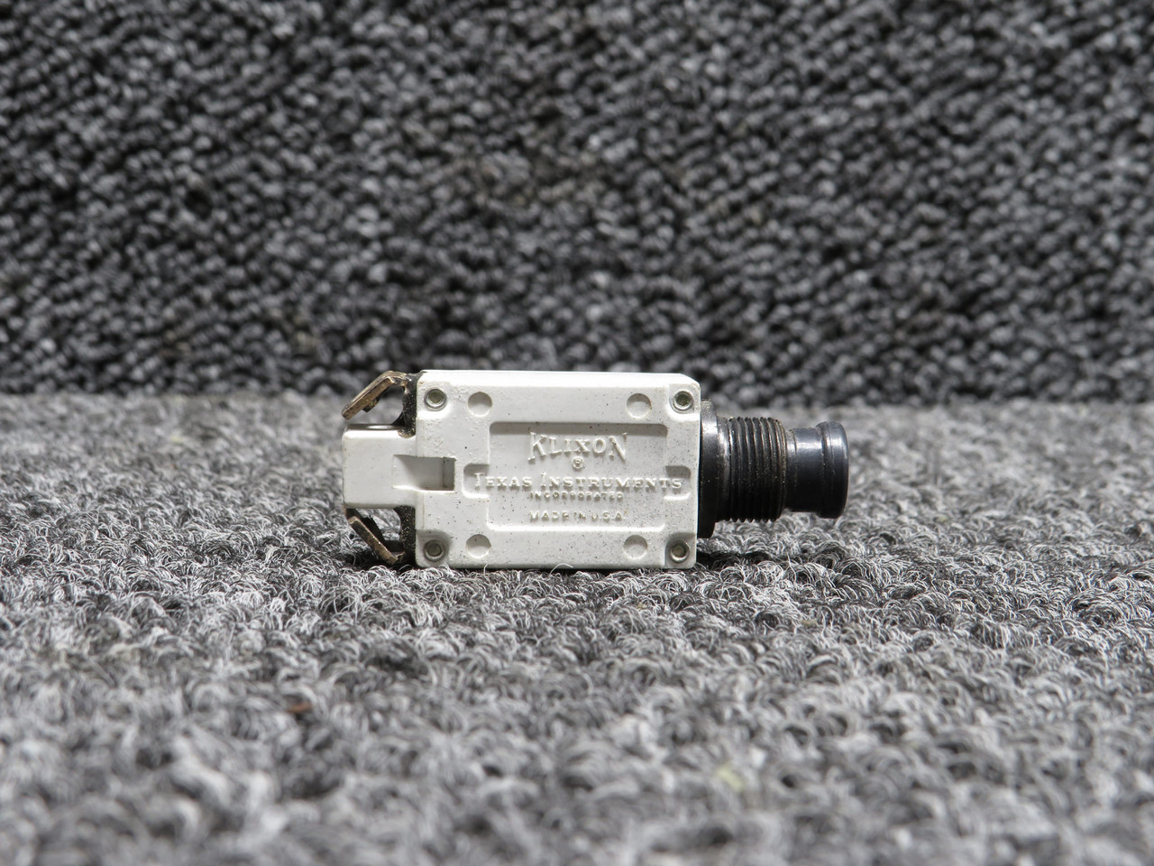 ぴんき 7277-2-10 Klixon Circuit Breaker (10A) For Sale