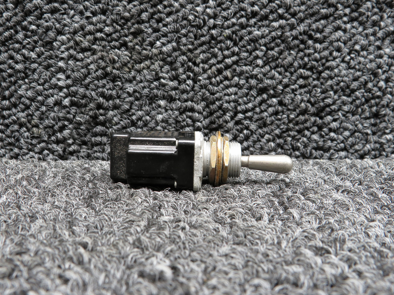MS24523-26 (Alt: 1TL1-8) Toggle Switch For Sale