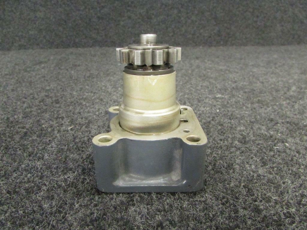 67536 Piper PA46350P TIO540AE2A Vacuum Pump Adapter w/ Gear