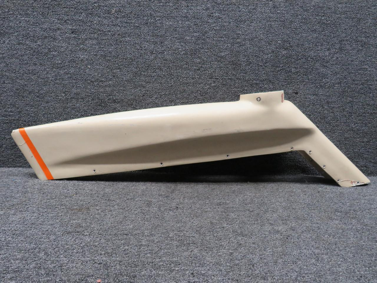 0831018-4 Cessna Rudder Tip Assembly w Beacon Cutout (Chipped Tip ...