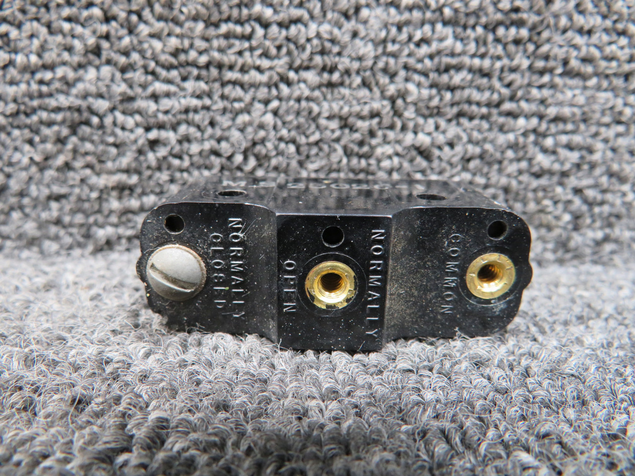 MS25026-1 Micro Limit Switch Minus Bracket