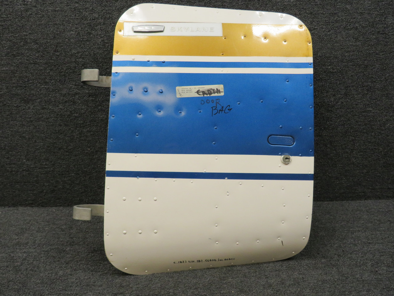 0711629-1 Cessna 182J Baggage Door Striped Assembly