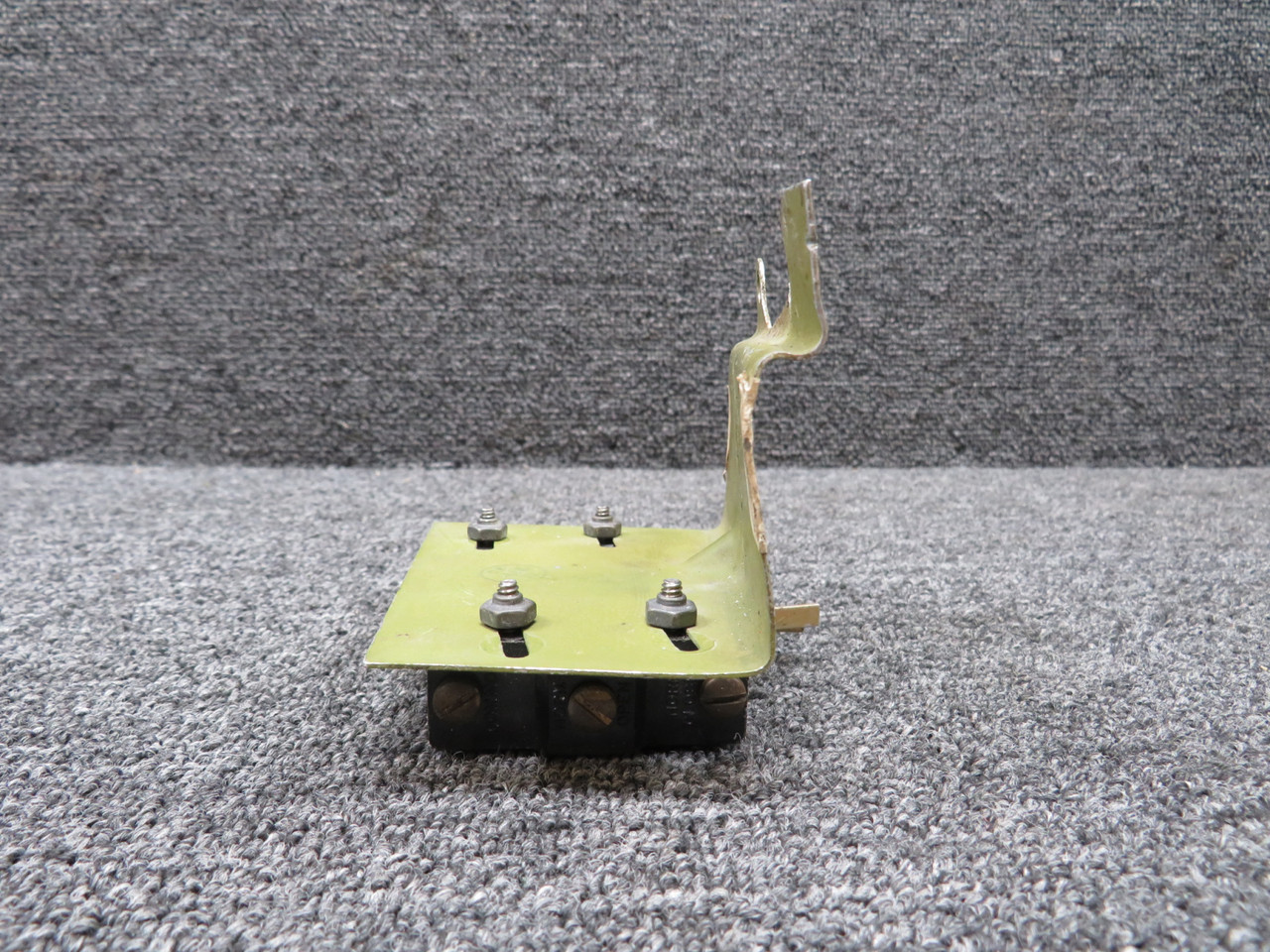 s5120ページ BZ-7RWT80 Cessna Flap Limit Switch Set of 2 and Bracket