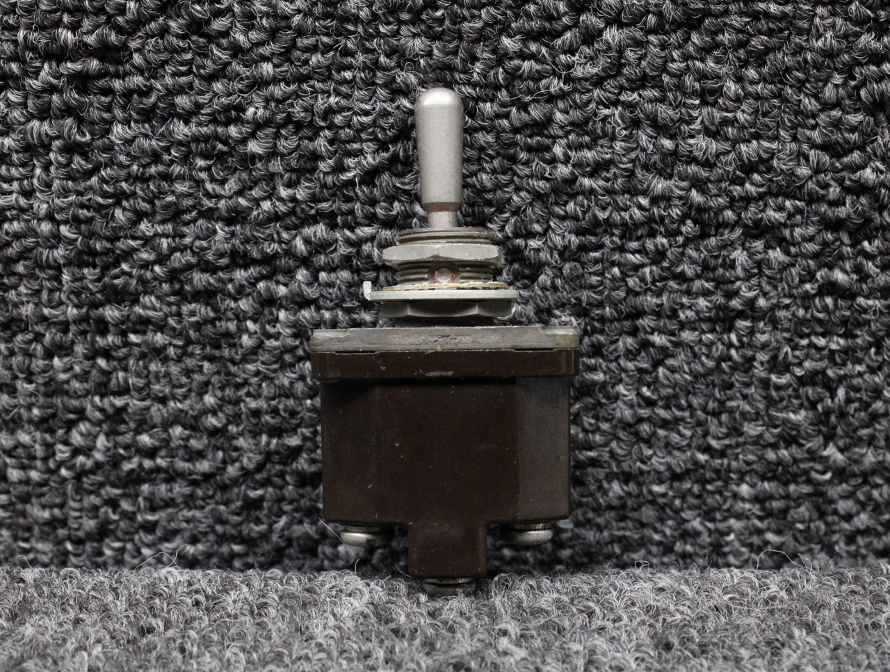 8500K2 (Alt: MS24523-27) Cutler-Hammer Toggle Switch For Sale