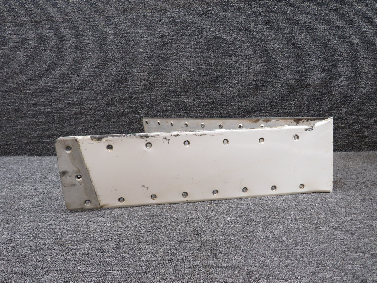 5122013-8 Cessna 414 Wing Gap Trailing Edge Fairing Right Hand