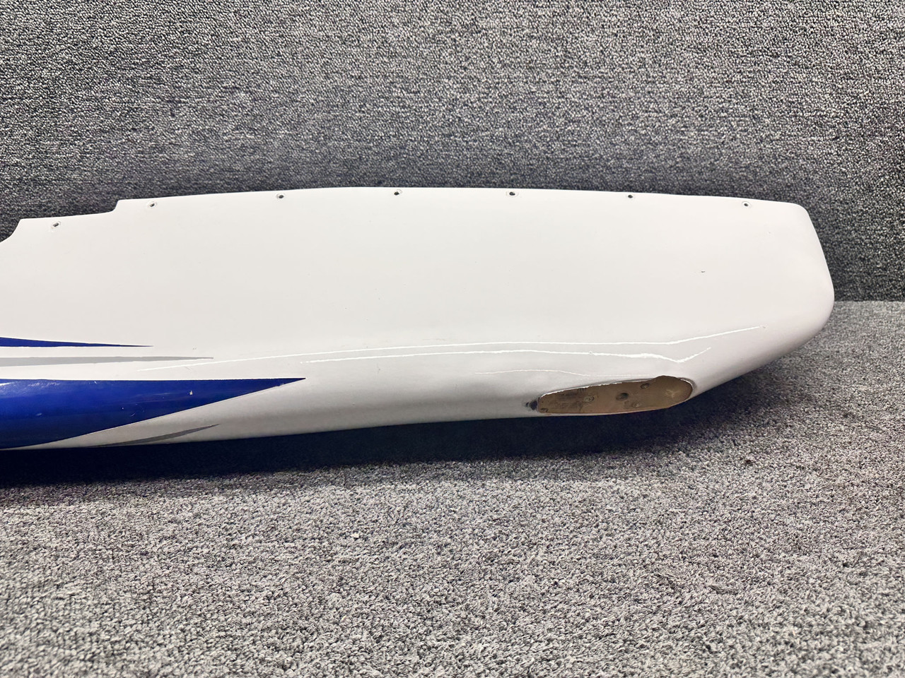1221111-201 Cessna 210J LH Wing Tip Assembly