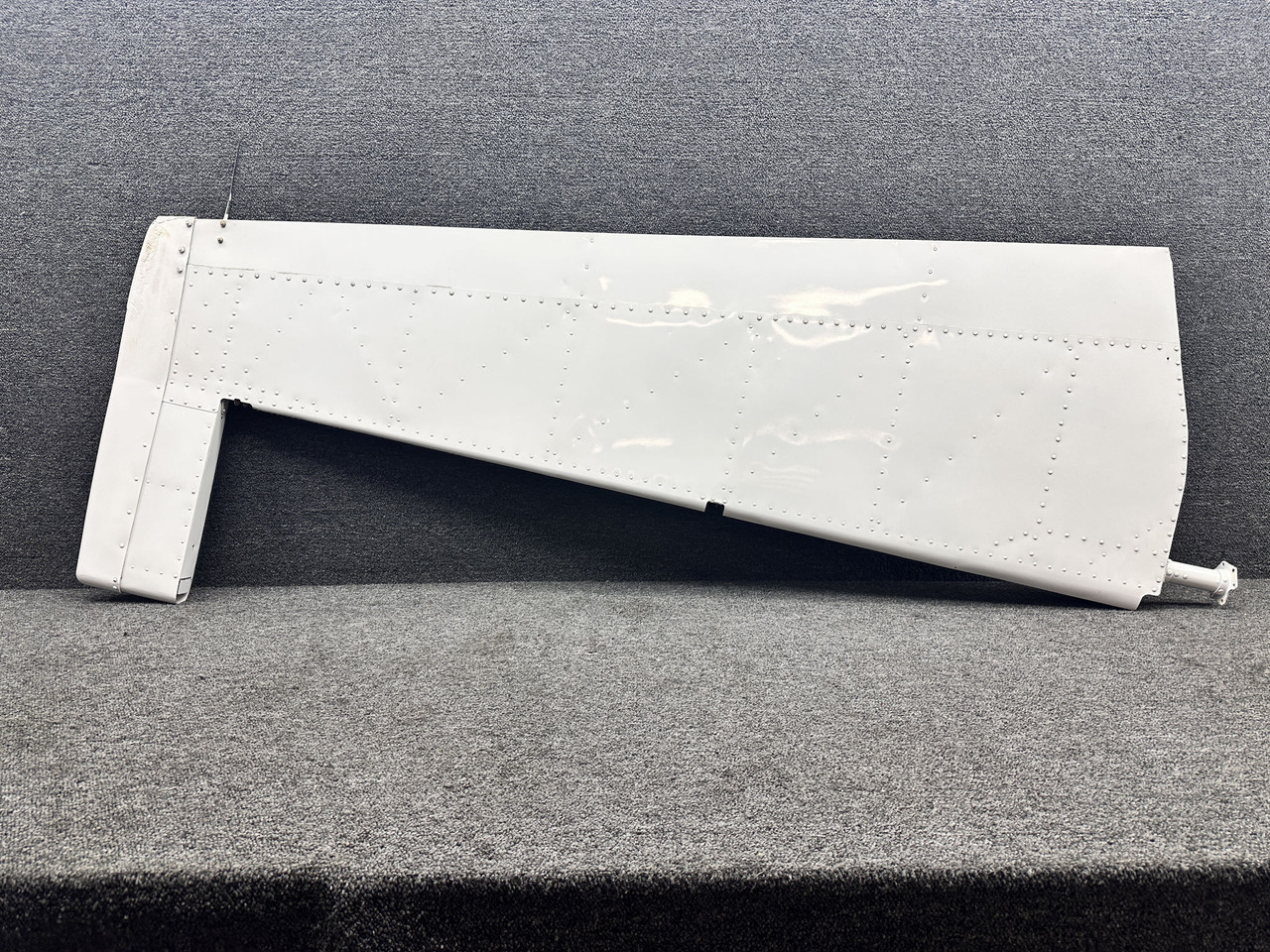 1234633-3 (Use: 1234660-1) Cessna 210J LH Elevator Assembly