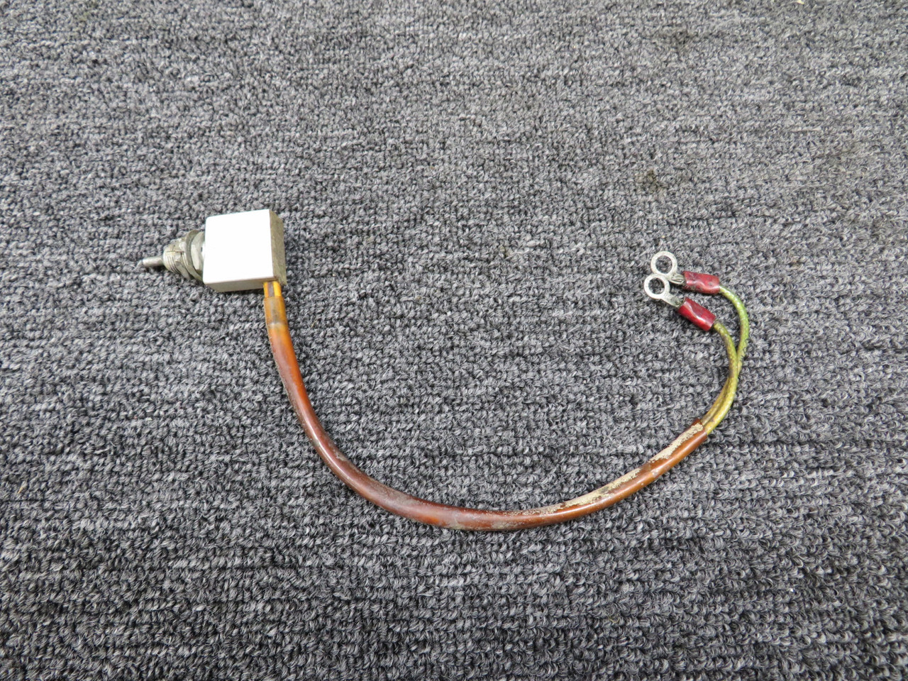 ライセンス C613001-0201 Cessna 182N Inverta-Pak Power Supply (Voltage: 12) (Core)