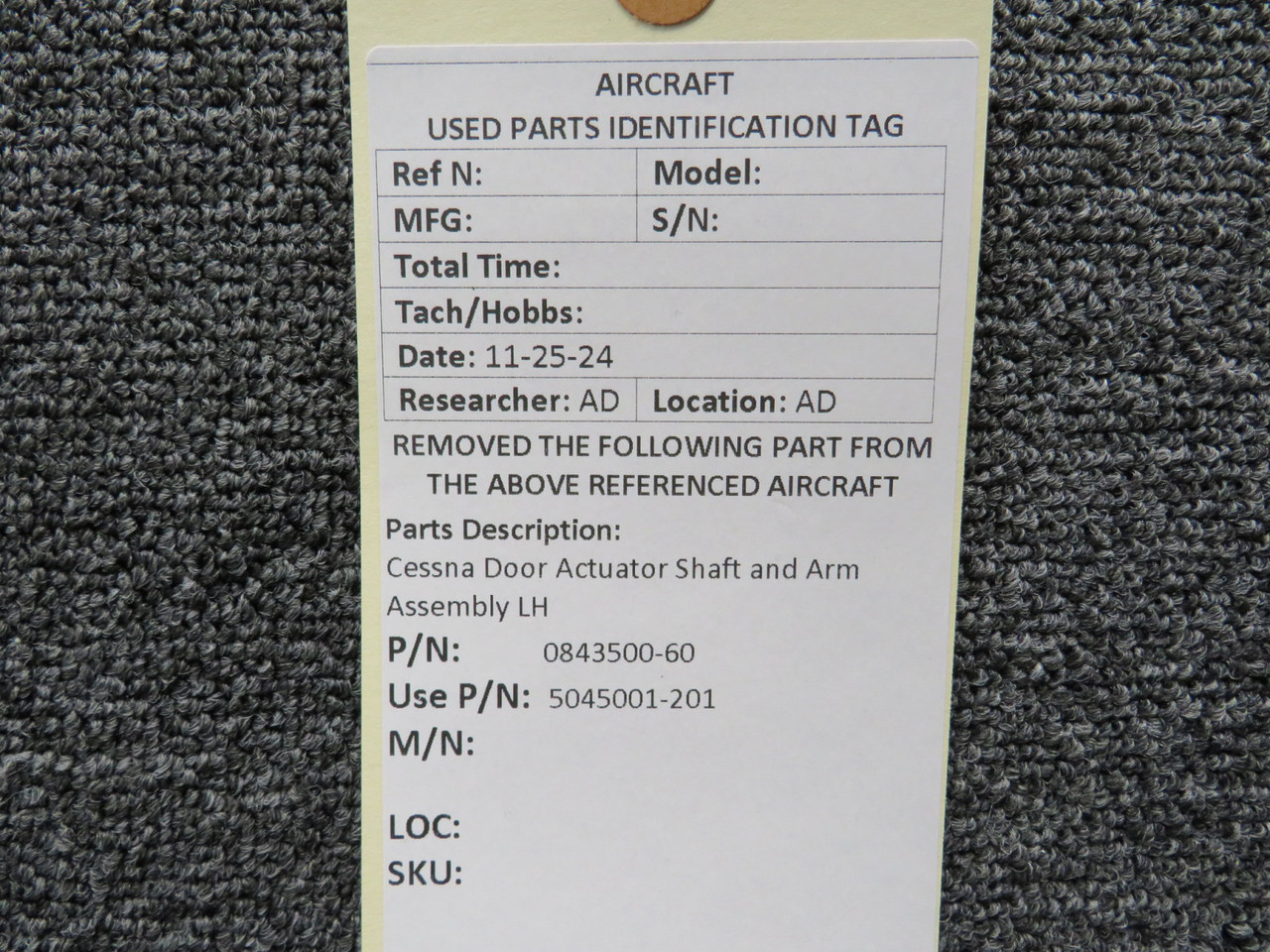 0843500-60 (Use: 5045001-201) Cessna Door Actuator Shaft & Arm
