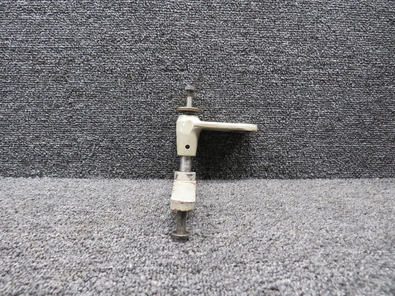 0843500-60 (Use: 5045001-201) Cessna Door Actuator Shaft & Arm