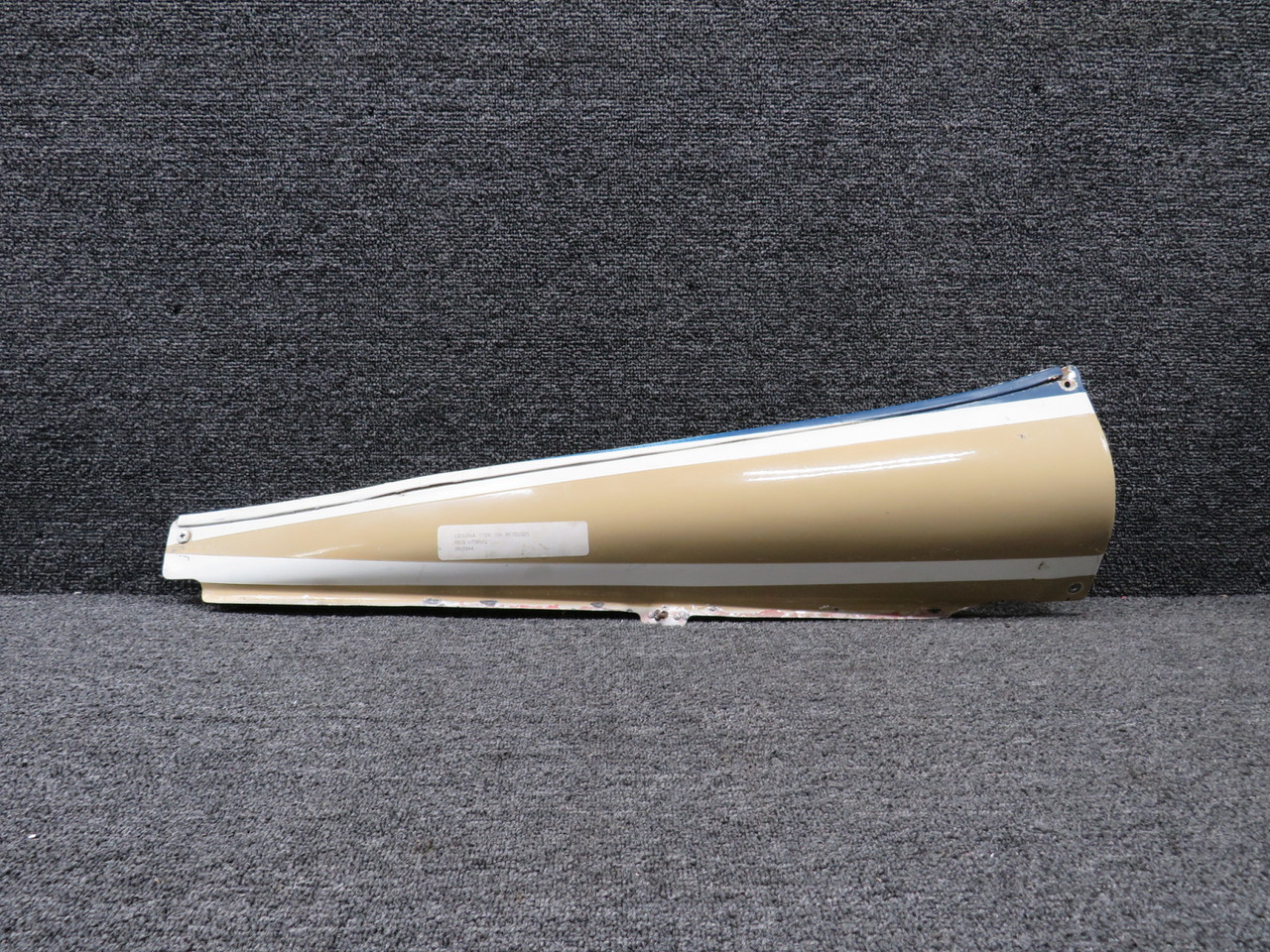 0530010-5 Cessna 172K Stabilizer Fairing Assembly LH (Colored) For