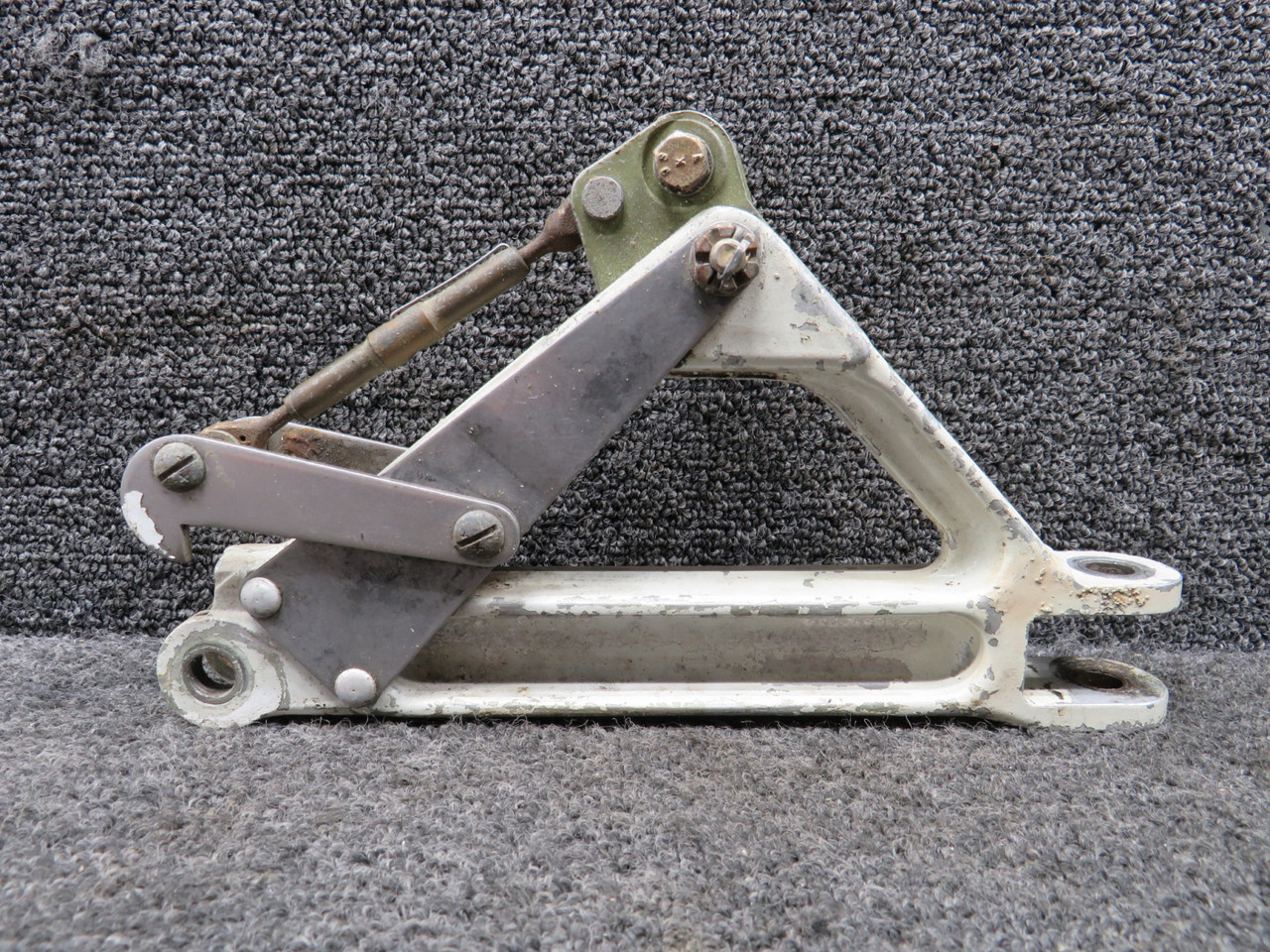 67025-006 Piper PA34-200 Main Landing Gear Truss Assembly RH (No