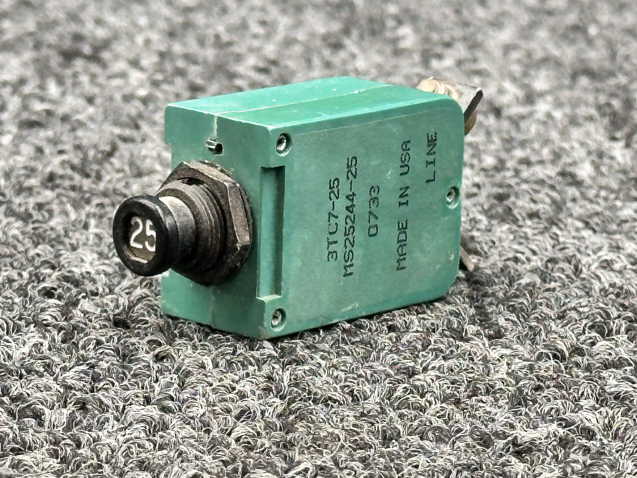 3TC7-25 (Alt: MS25244-25) Klixon Circuit Breaker (25Amps)