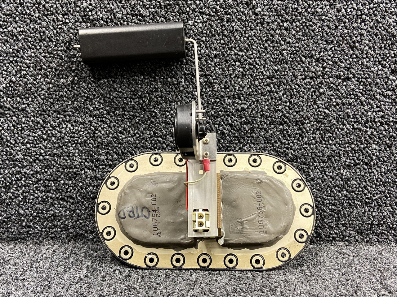 106758-002 Piper PA46R-350T Outboard Wing Fuel Tank Transmitter RH