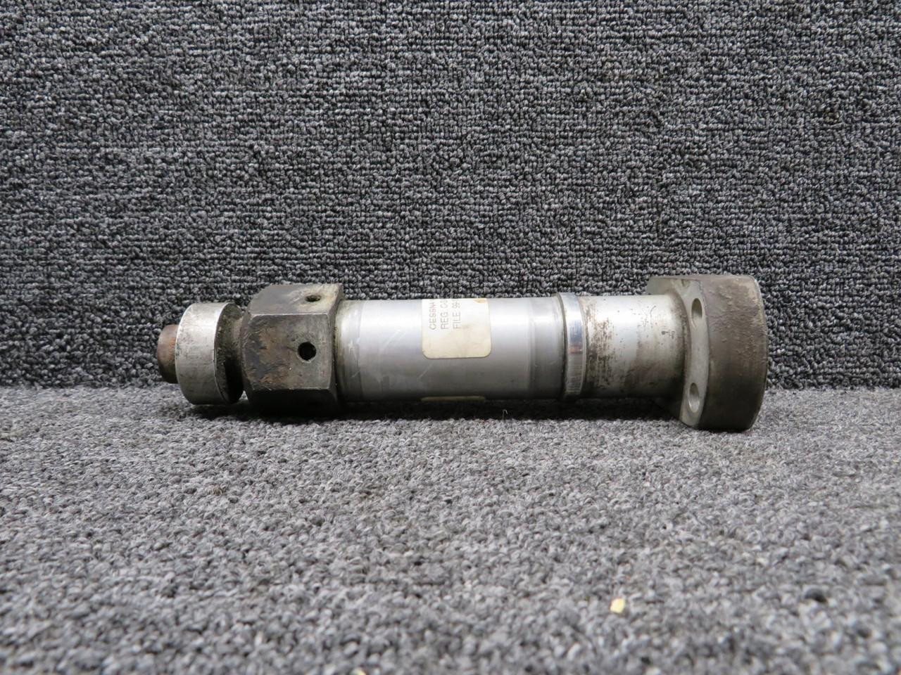 【アズサ】ページ 0541124-1 Cessna Main Landing Gear Axle Assembly For Sale