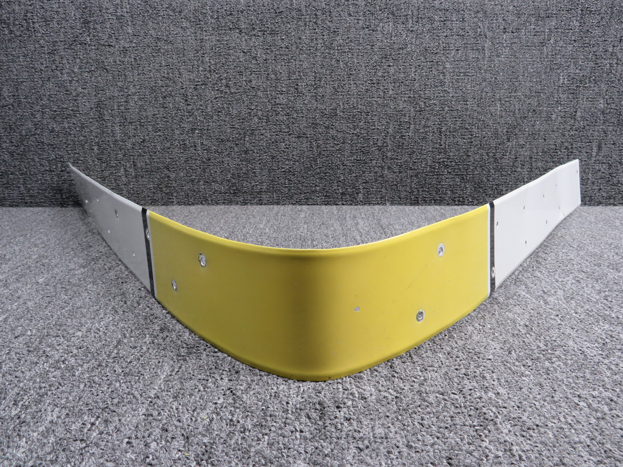 GL721ページ 0322712 Cessna 195B Forward LH Wing Root Gap Cover (Holes Enlarged