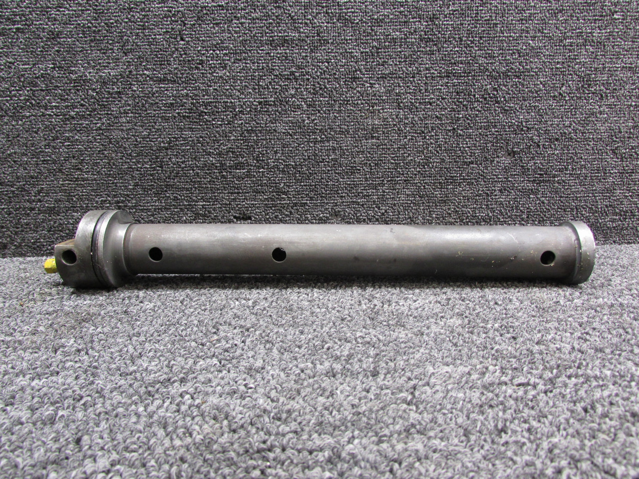 kounaページ 0543000-27 Cessna 150K Nose Gear Piston Support Orifice Tube