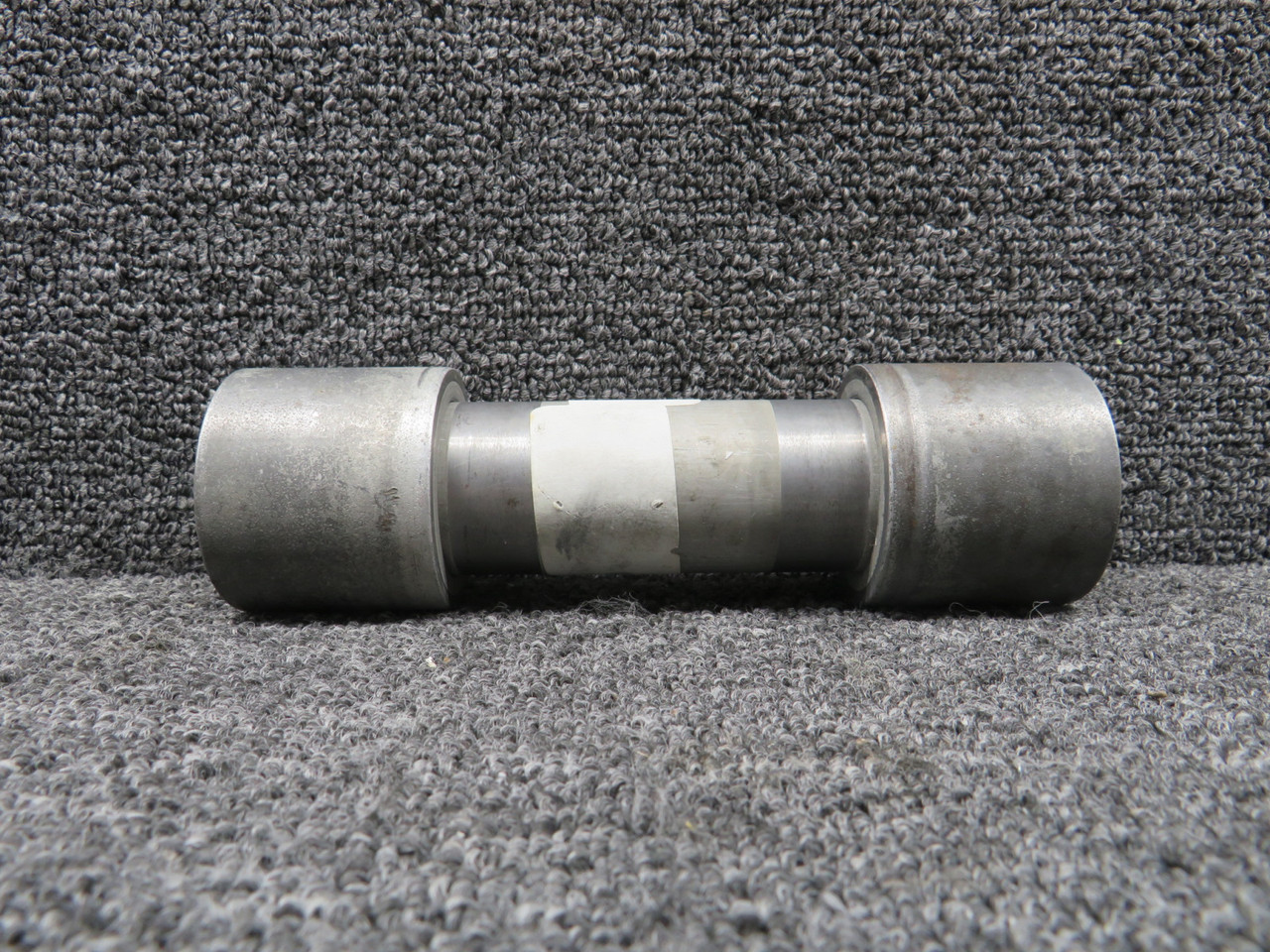 0442142-1, 0442143-2 Cessna 150M Nose Gear Axle with Spacers