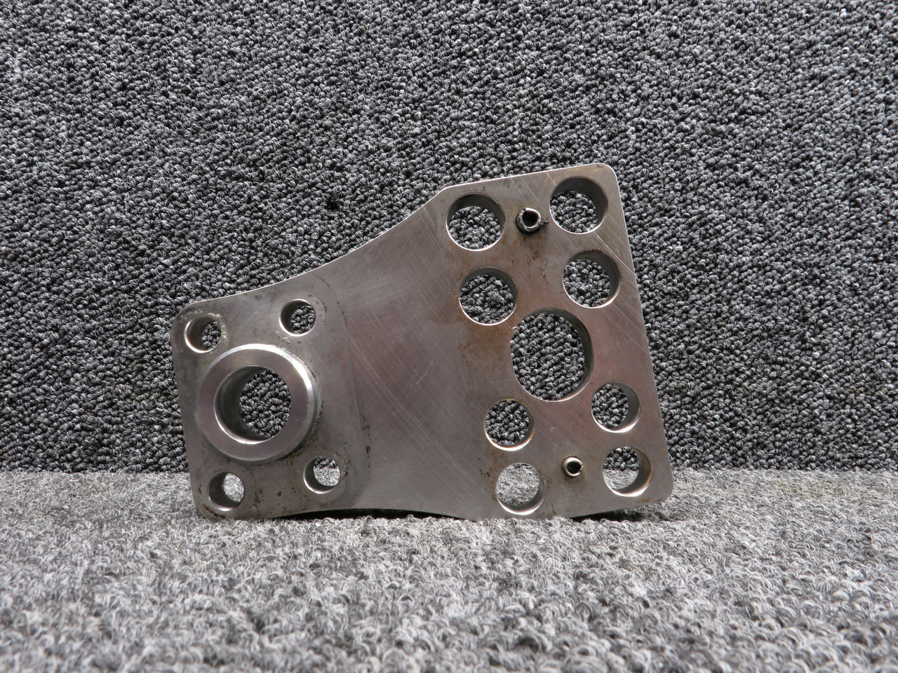 13636-93800-01 Barry Engine Isolator Mount
