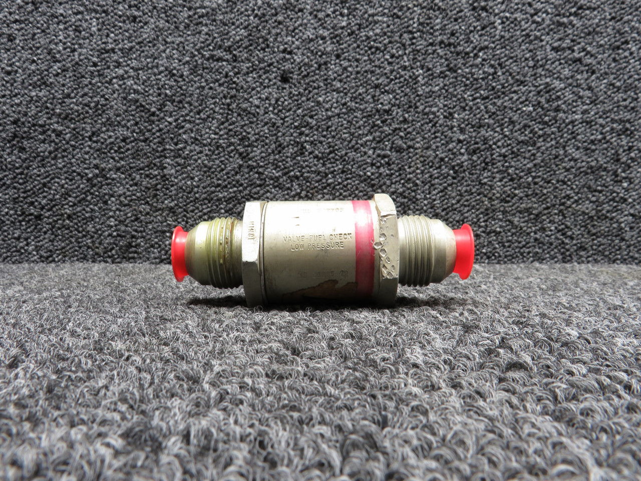 1111-517705 (Alt: 1660-00-633-6508) Parker Low Pressure Fuel Check Valve