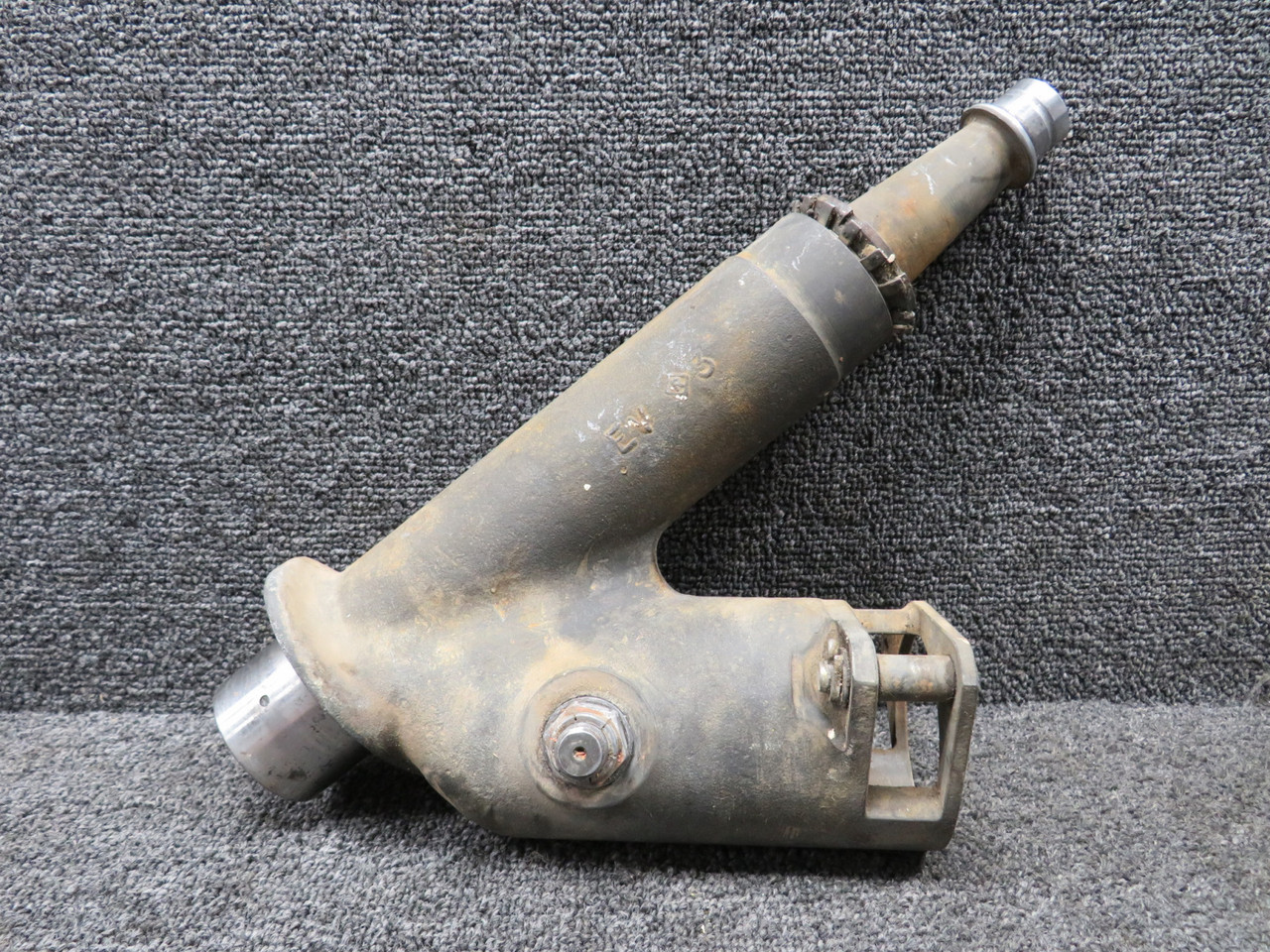 1241610-4 Cessna 210L Main Gear Pivot Assembly with Shaft For Sale
