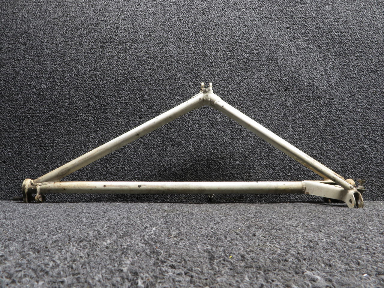 35-815155-2 Beech BE-36 MLG Retract Brace Asy LH (No Retract Arm)