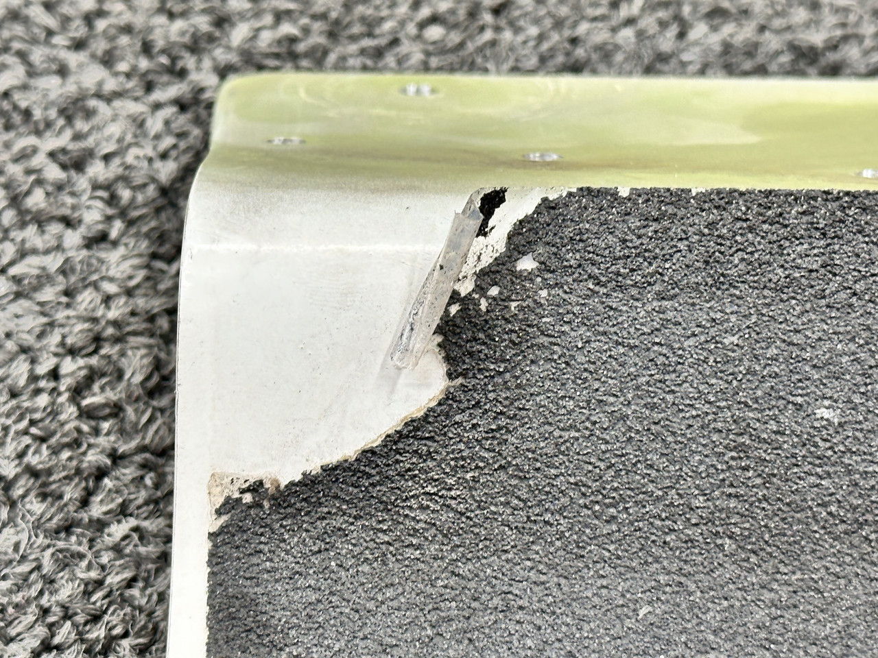 0513418-1 Cessna 172S LH Fuselage Step