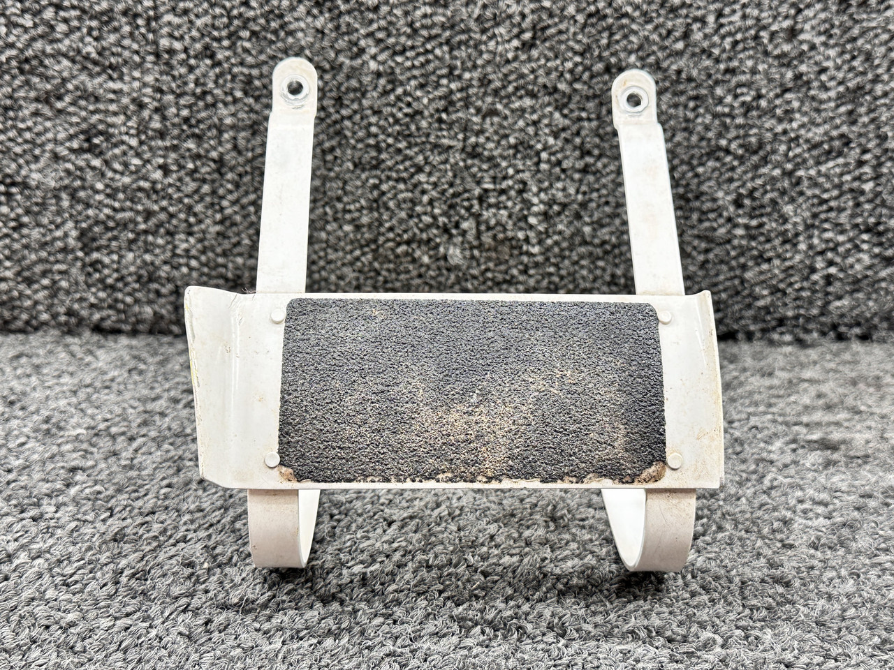 0500840-1 Cessna 172S Left Hand Strut Step