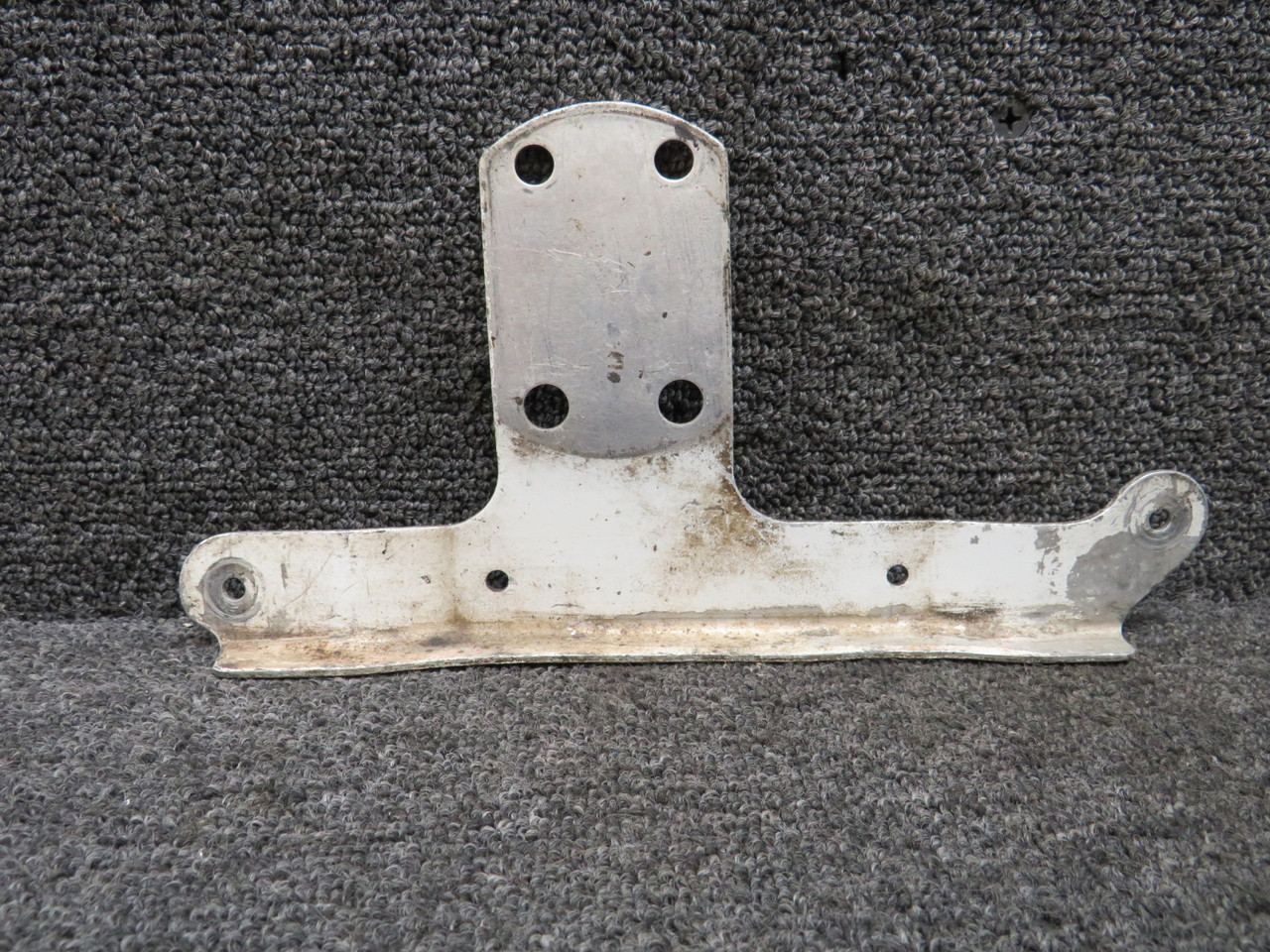 SUPER Gページ 1741022-1 Cessna 182P Main Gear Wheel Fairing Stiffener LH