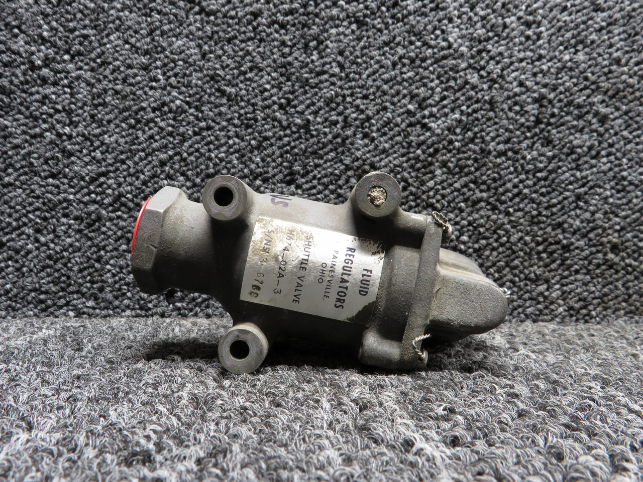 H674-02A-3 Fluid Regulators Shuttle Valve Unit For Sale