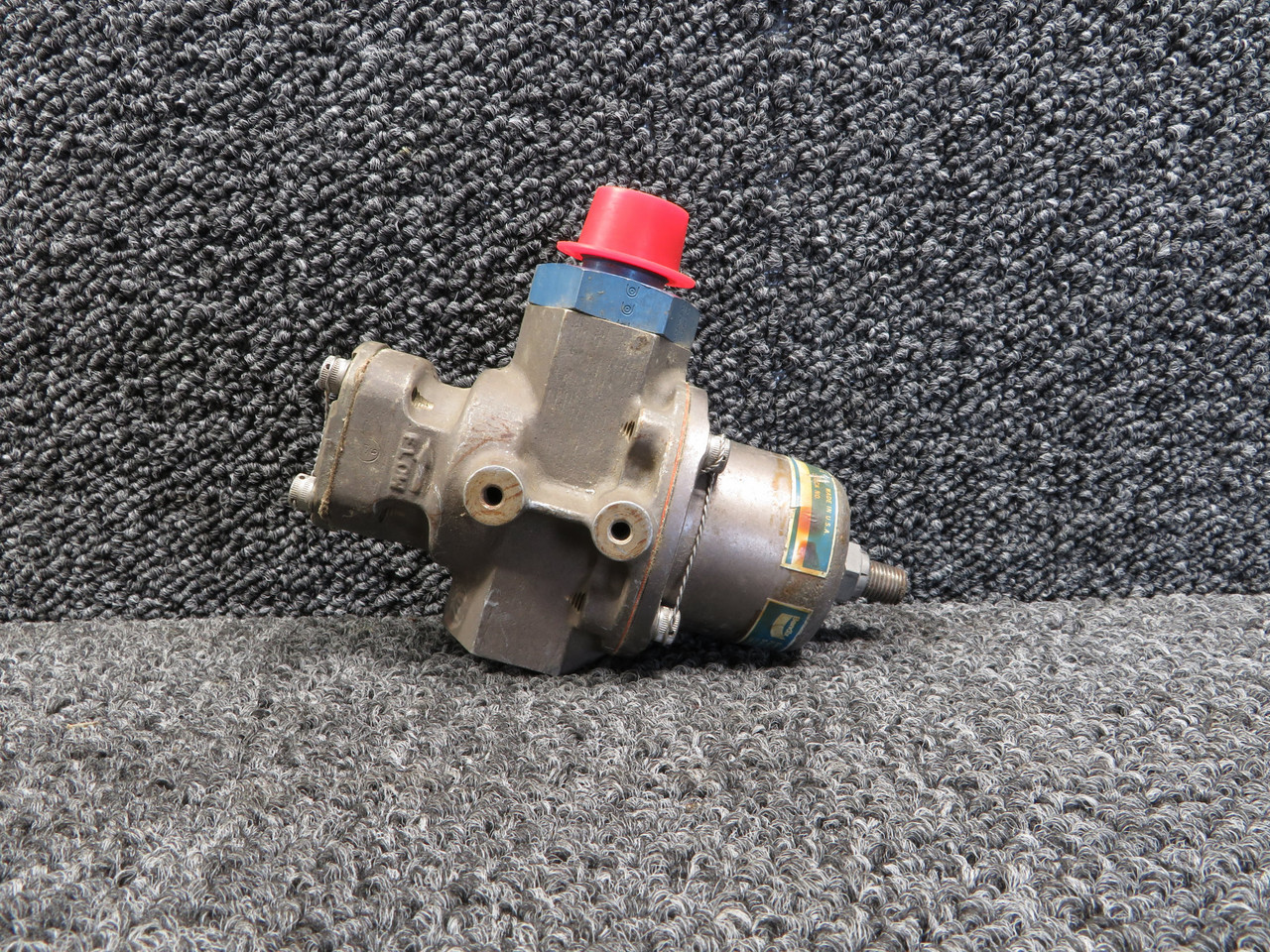 38E85-4C (Alt: 9912043-1) Bendix Pressure and Relief Regulator