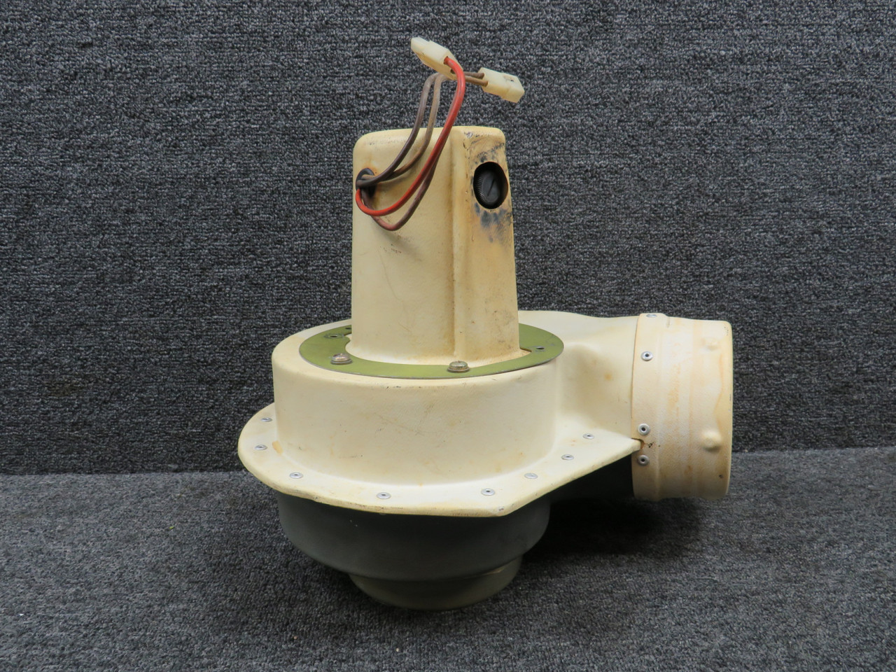 airuページ 99642-003 Piper PA34-200T Fresh Air Blower Assembly (Worn) For Sale