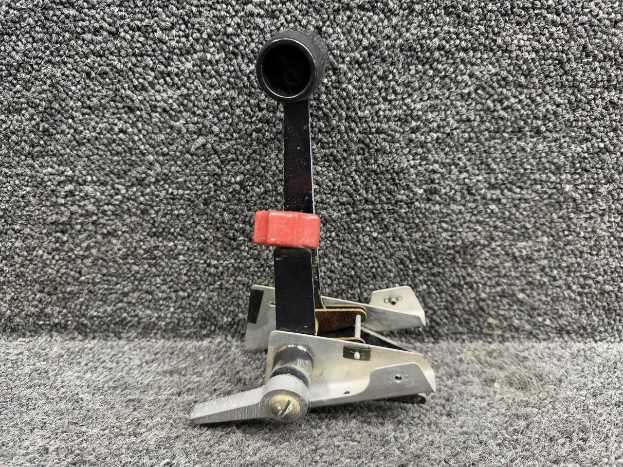 P出品　a7 65850-000 Piper PA28-161 Engine Control Quadrant Assembly For Sale