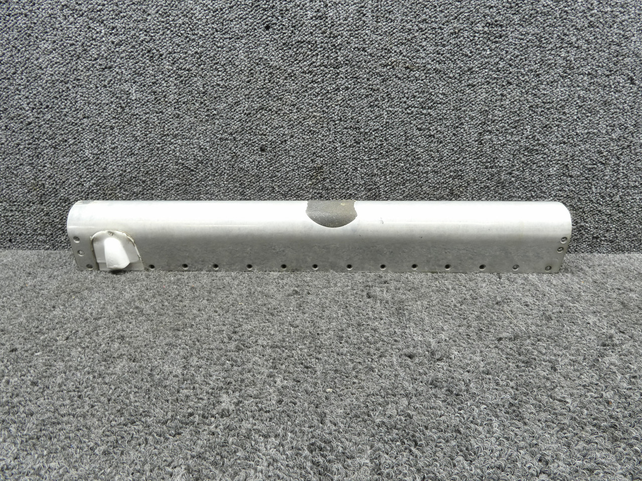 エリエール 2622372-3 LearJet L-35 Wing Leading Edge Extension LH (Scratches)
