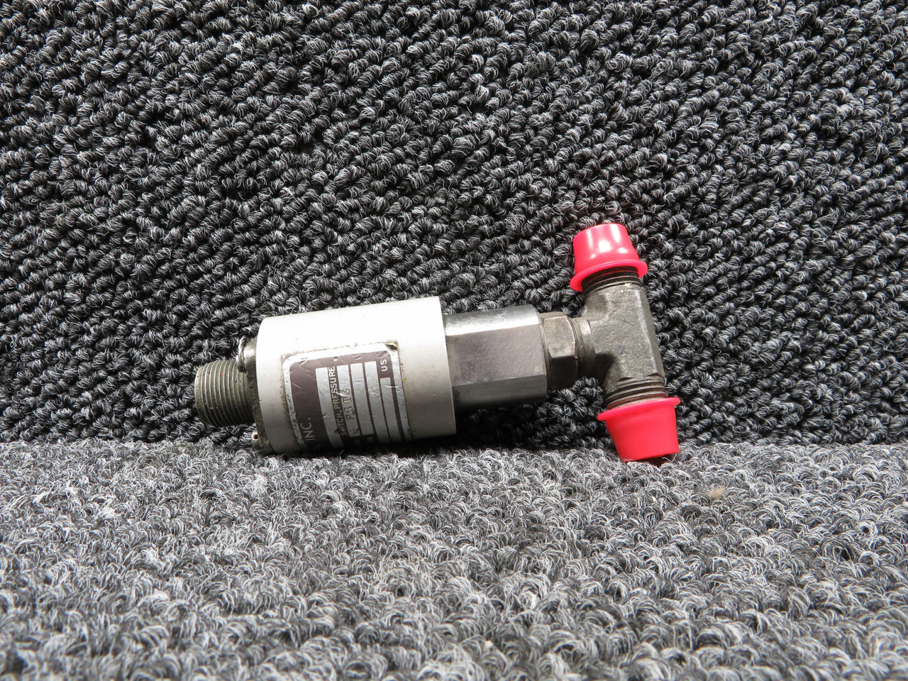 彗 1PCS YORK 025-29583-000 Pressure Sensor 02529583000 0-200