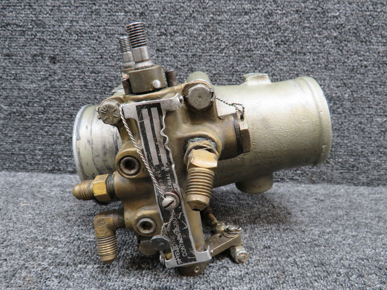 642916-8, 632852 Continental Fuel Control Valve and Throttle For Sale