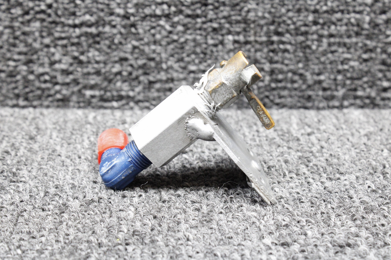 96143-000 Piper PA28-181 Static Air Vent Valve