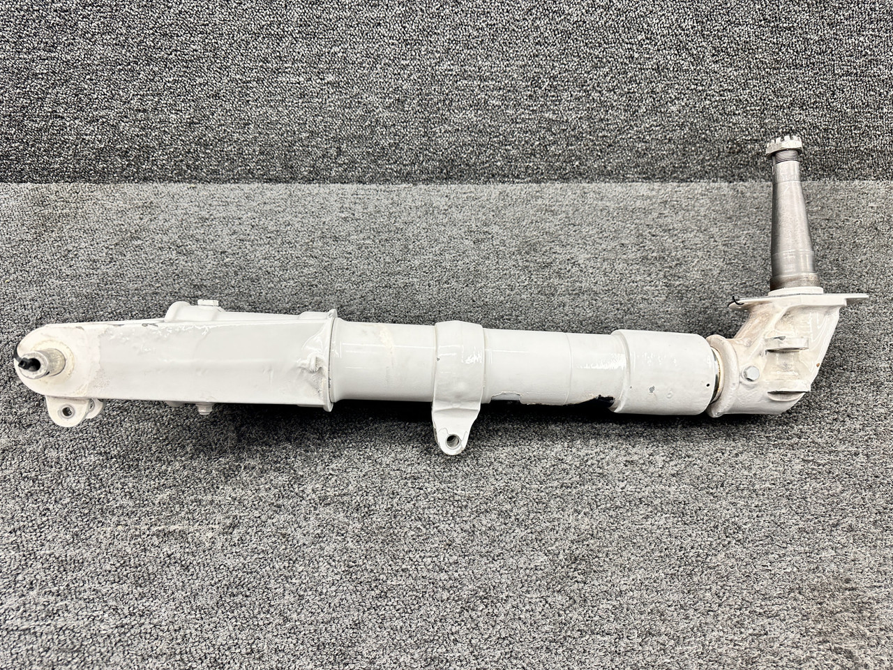 5094102-7 Cessna 414 LH Main Landing Gear Strut Assembly